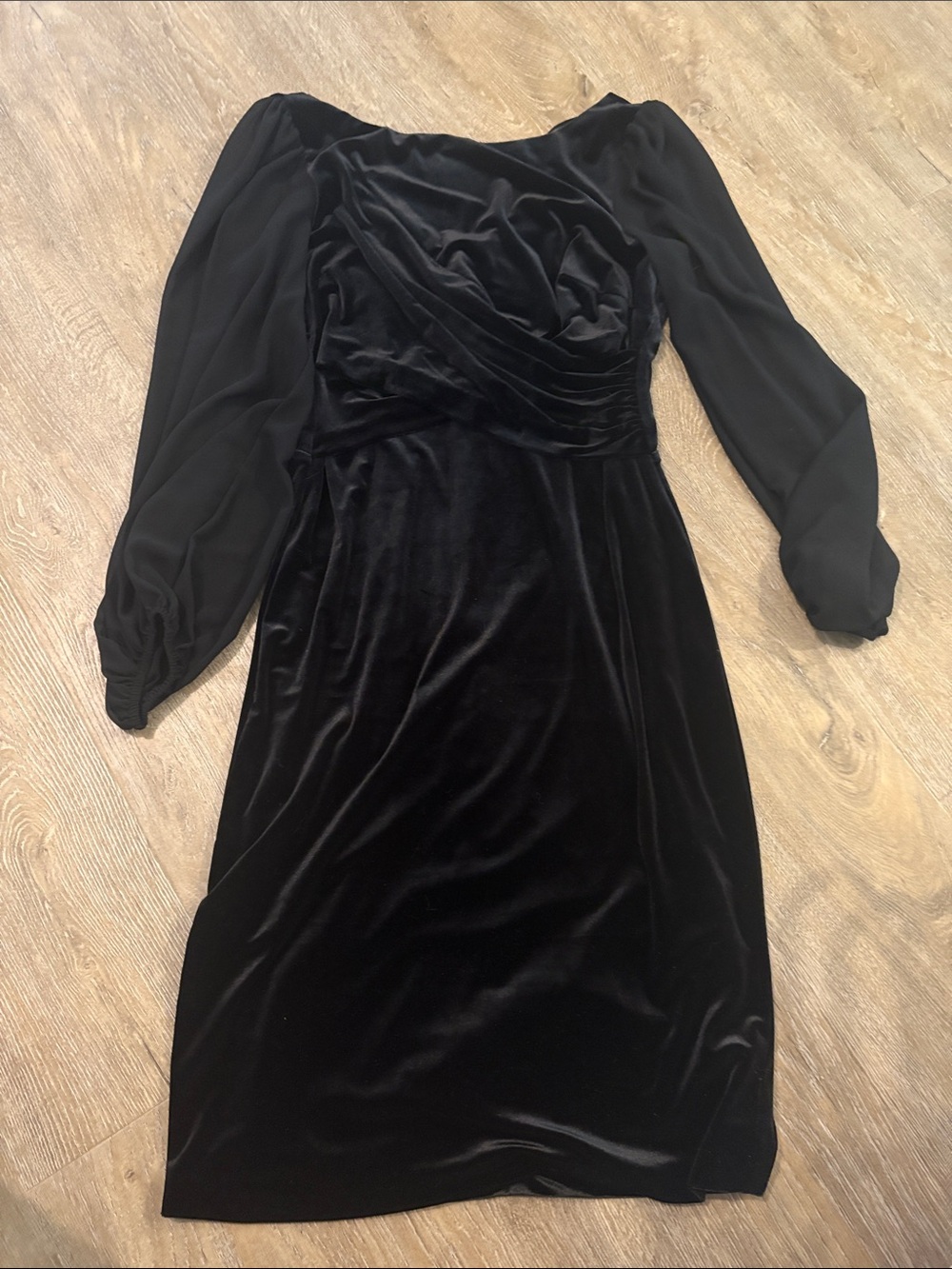 Vince Camuto Black Velvet Long-Sleeve Ruched Dress